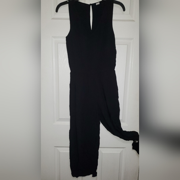 Old Navy Rayon Sleeveless Jumpsuit - Picture 4 of 6